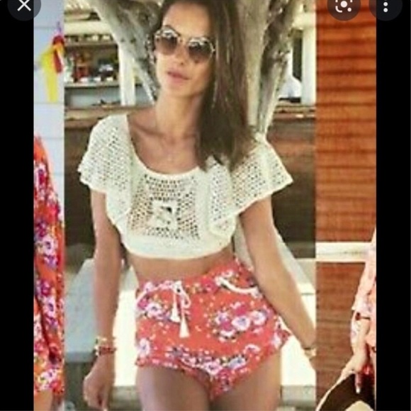 Spell and the Gypsy collective revolver shorts size medium runs large - Picture 3 of 13